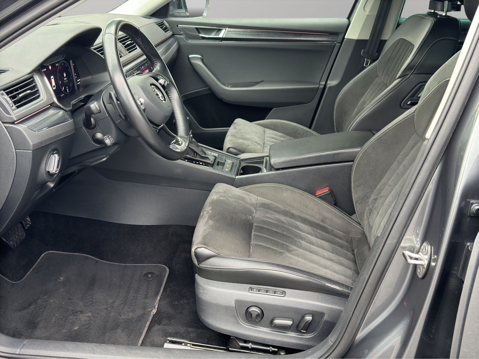 Skoda Superb - Bild 9