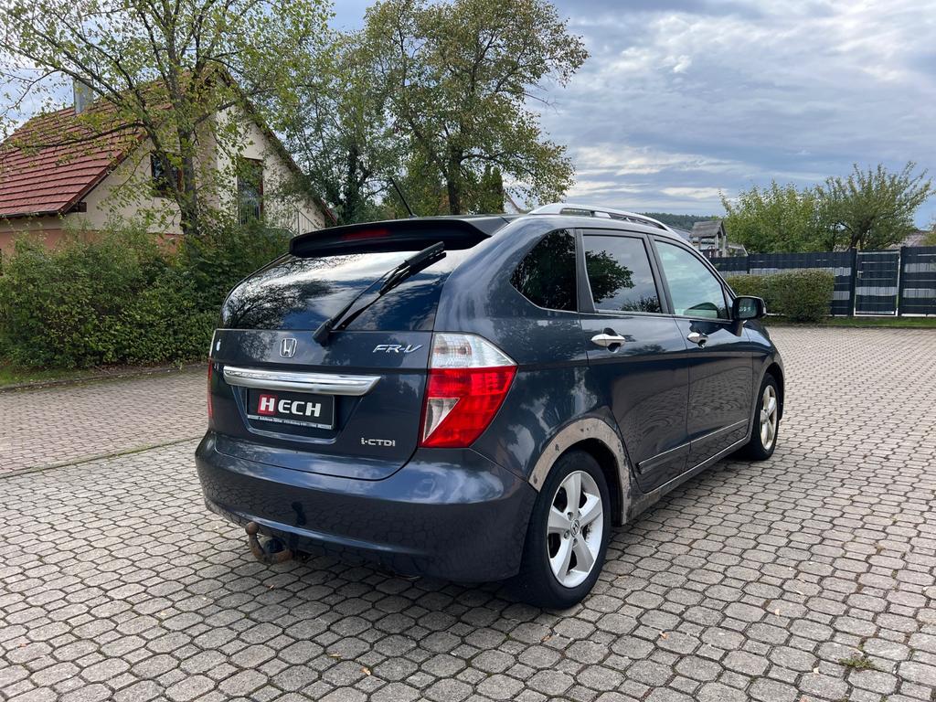 Honda FR-V