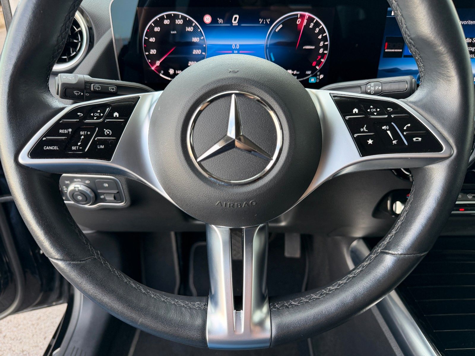 Fahrzeugabbildung Mercedes-Benz B 250 e Progressive MBEAM+R-Kamera+Carplay+MBUX