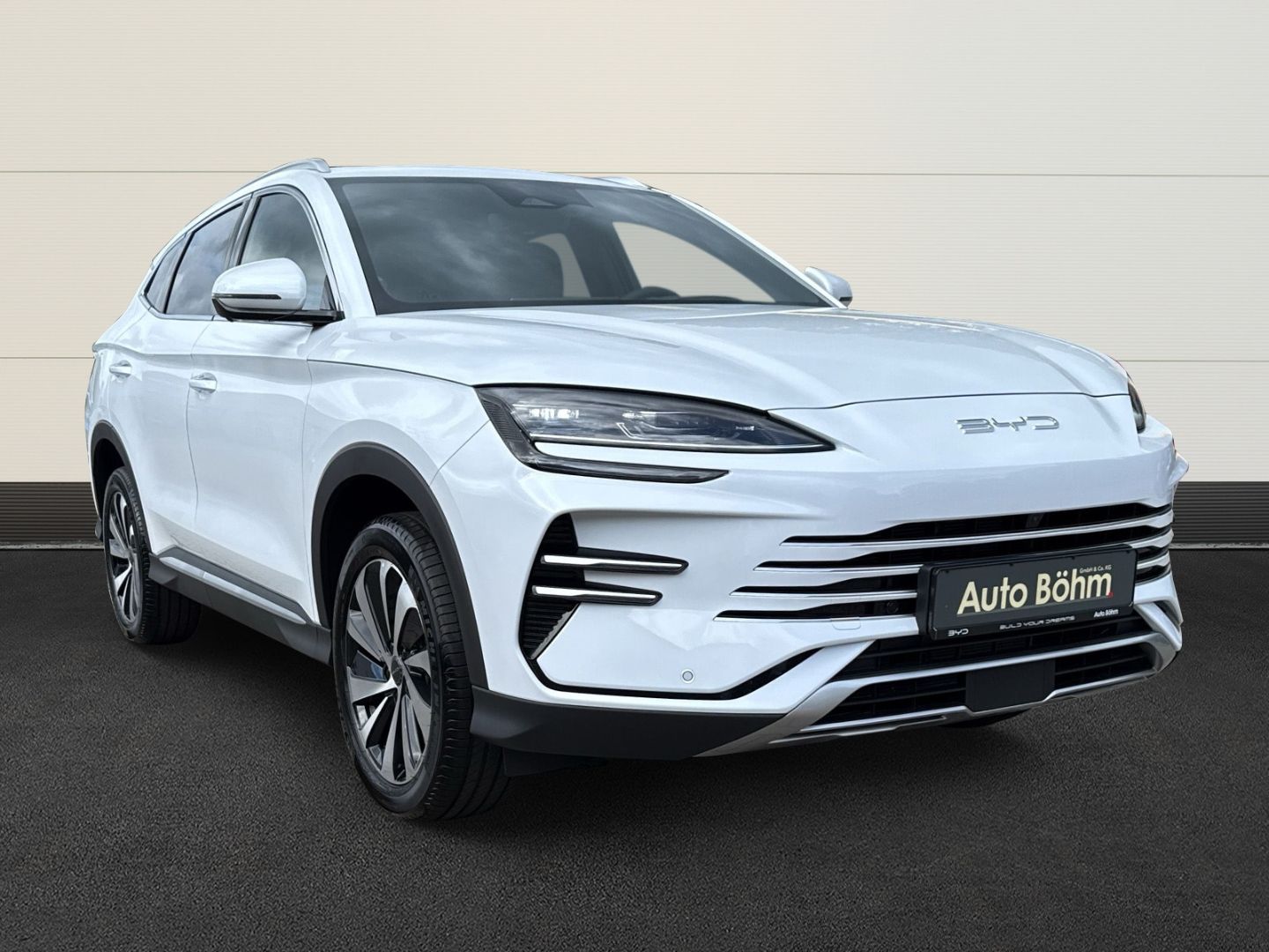 BYD SEAL U