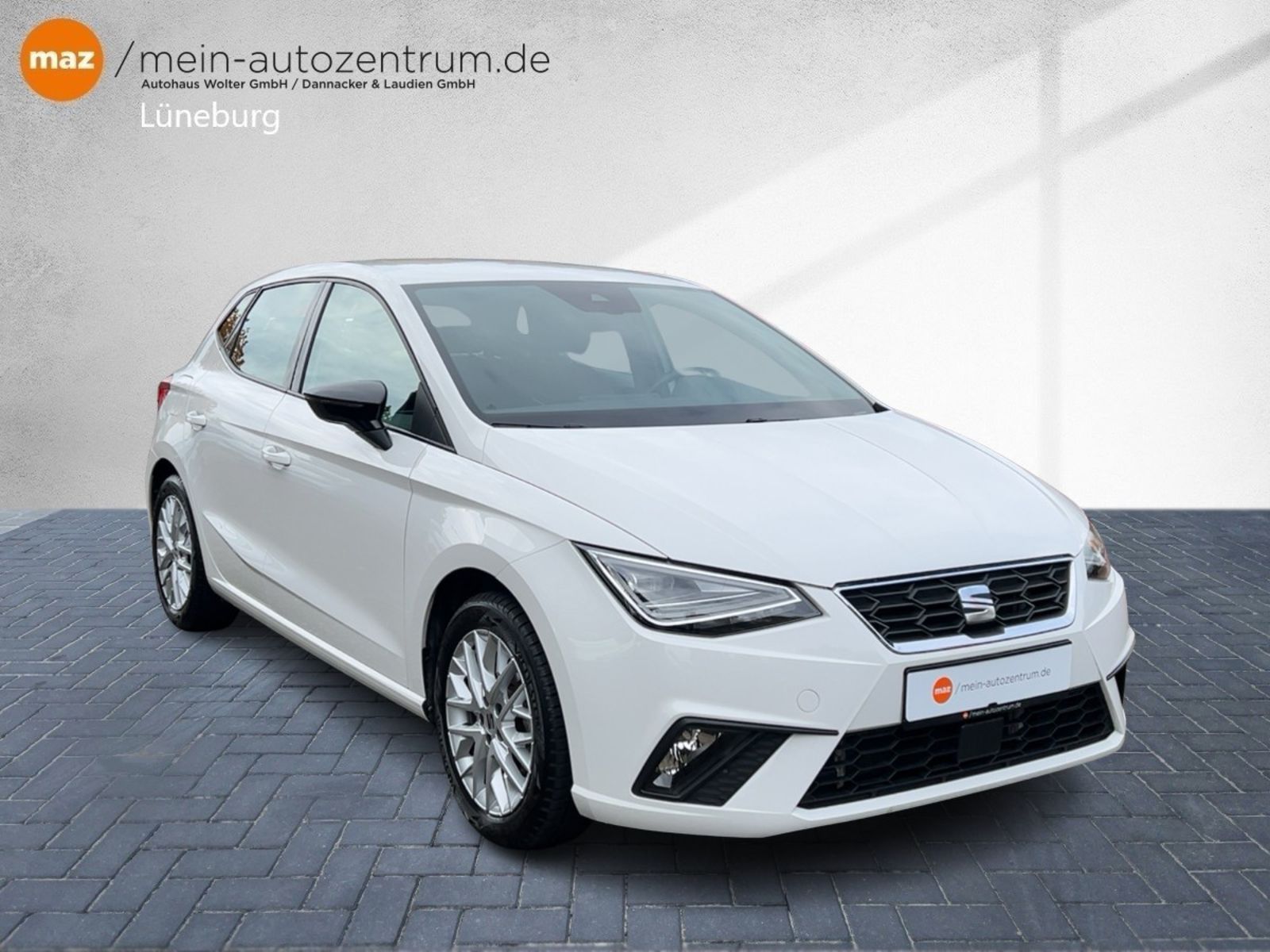 Fahrzeugabbildung SEAT Ibiza 1.0 TSI FR Alu LED Navi Sitzh. App-Con. PD