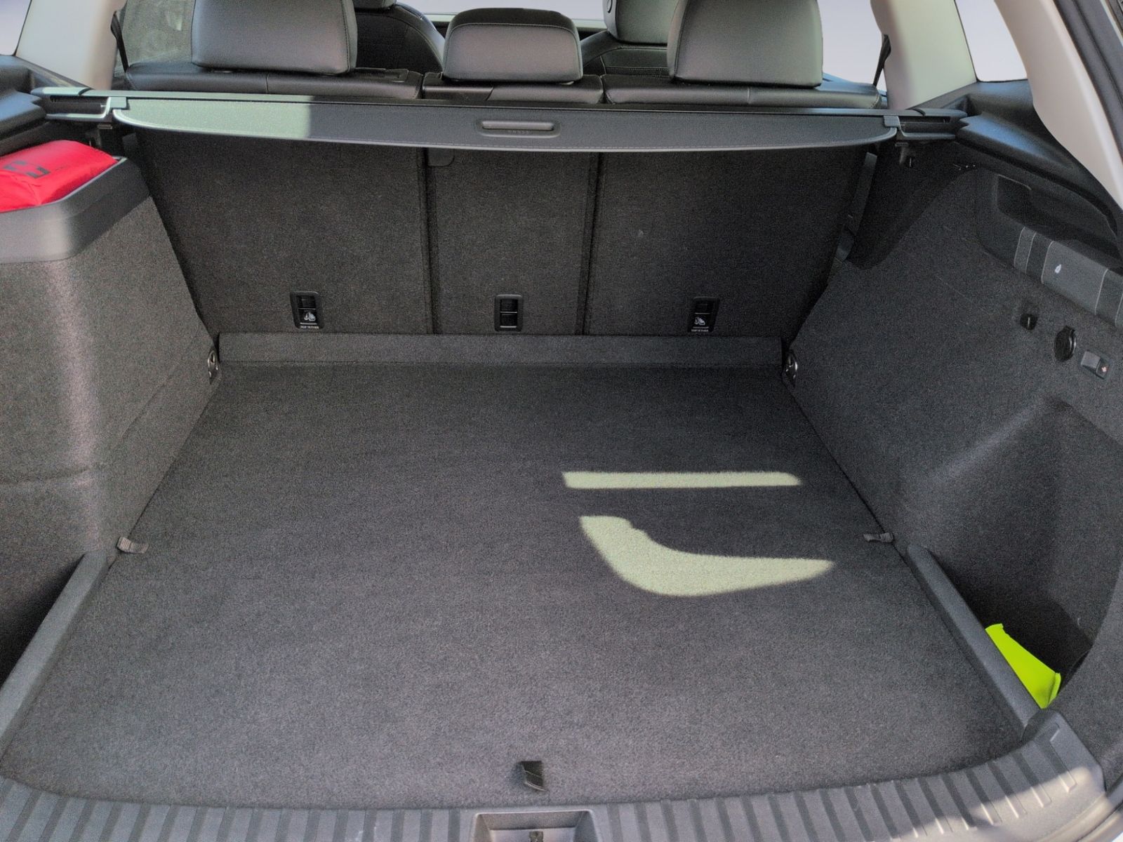 Tayron 1.5 eTSI eHybrid DSG Life AHK+NAVI+DCC