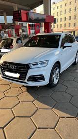 Audi Q5 55 TFSI e S tronic quattro -