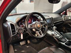 Fahrzeugabbildung Porsche Cayenne GTS *SPORTDESIGN* (BOSE/PANO/CHRONO/PASM