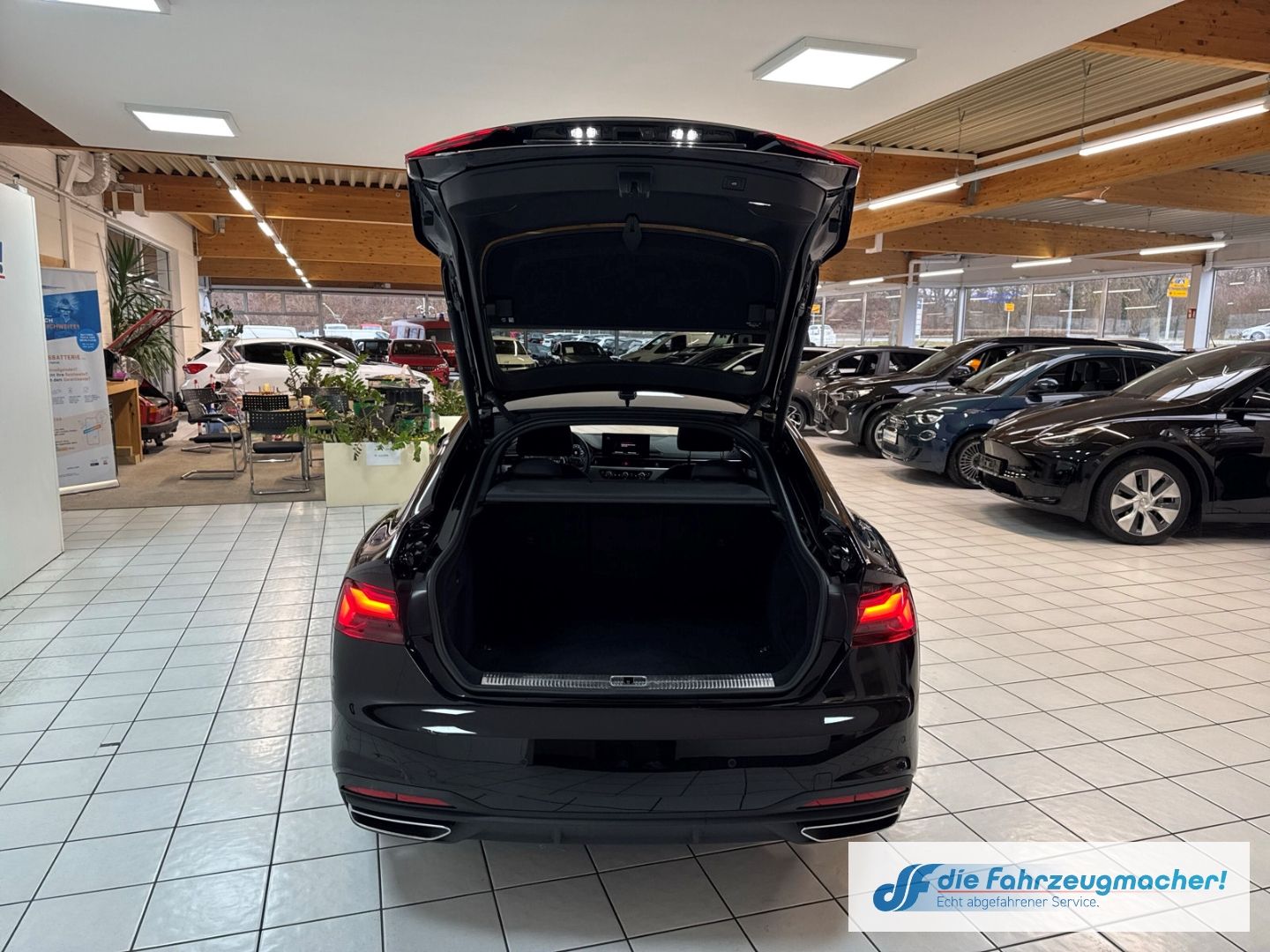 Fahrzeugabbildung Audi A5 Sportback 40 TFSI S-Line Digitales Cockpit So