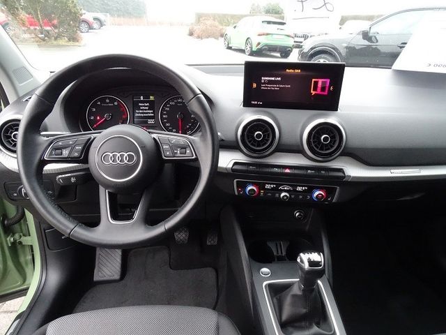 Q2 30 TFSI advanced - LED / Navi