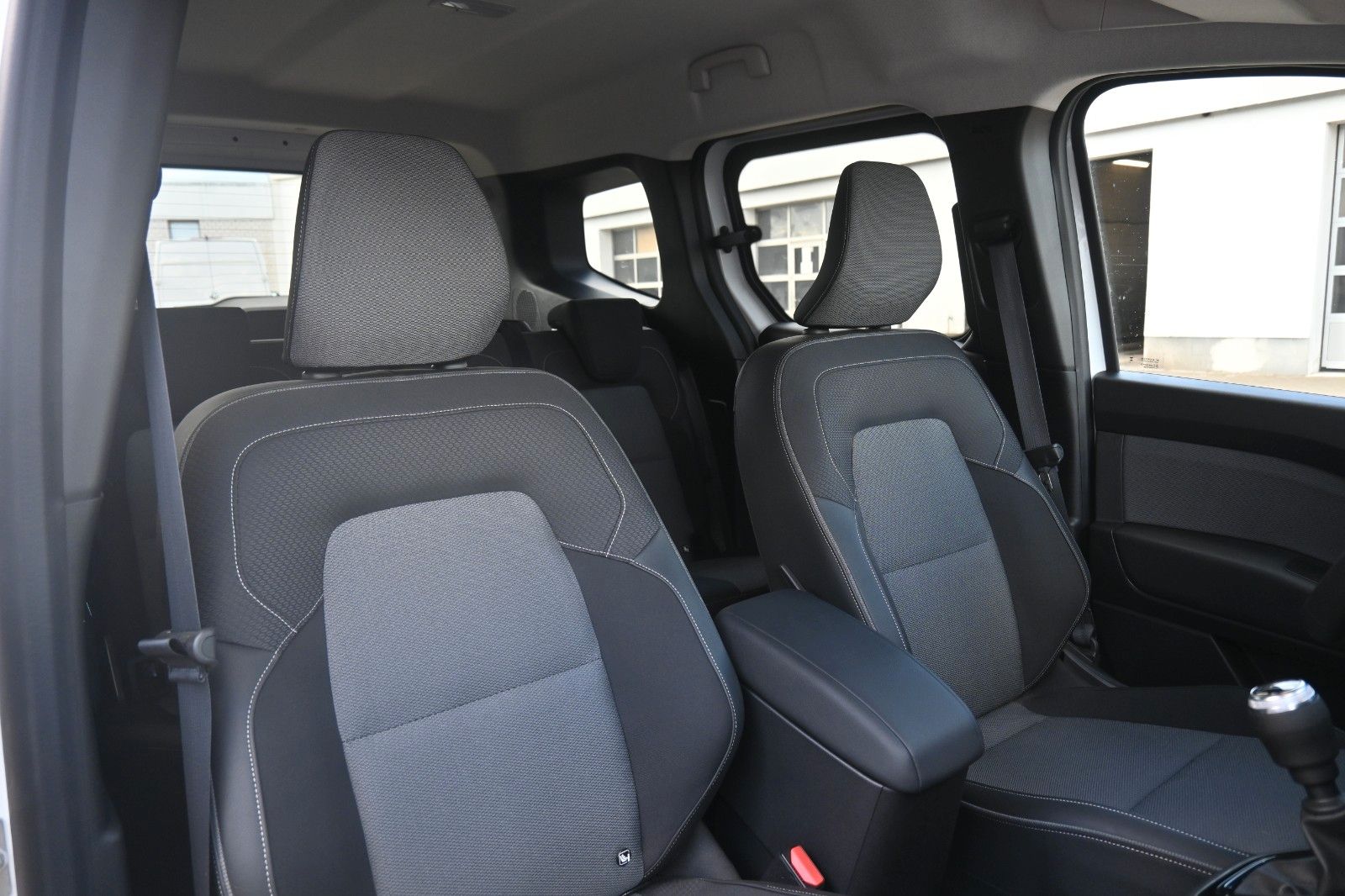 Fahrzeugabbildung Renault Kangoo III Equilibre