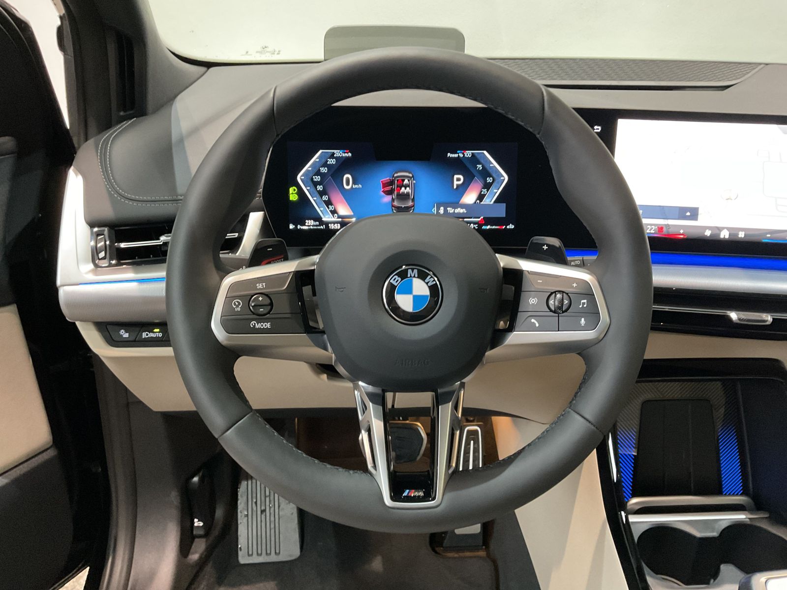 Fahrzeugabbildung BMW 218d Active Tourer M Sportpaket Head-Up HK HiFi