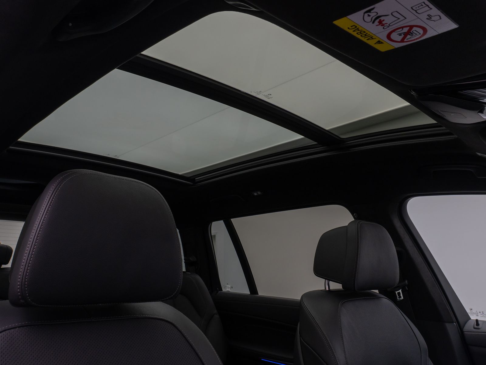 Fahrzeugabbildung BMW X7 xD40d M Sport 360°HUD DAB H/K SoftCl DisplKey