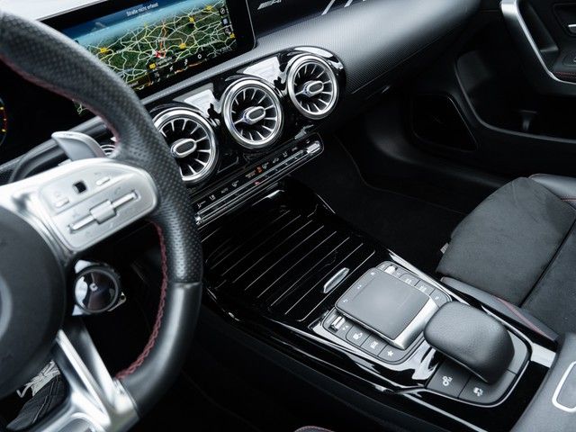 CLA 45 AMG Shooting Brake 4Matic+ BURMESTER+PANO