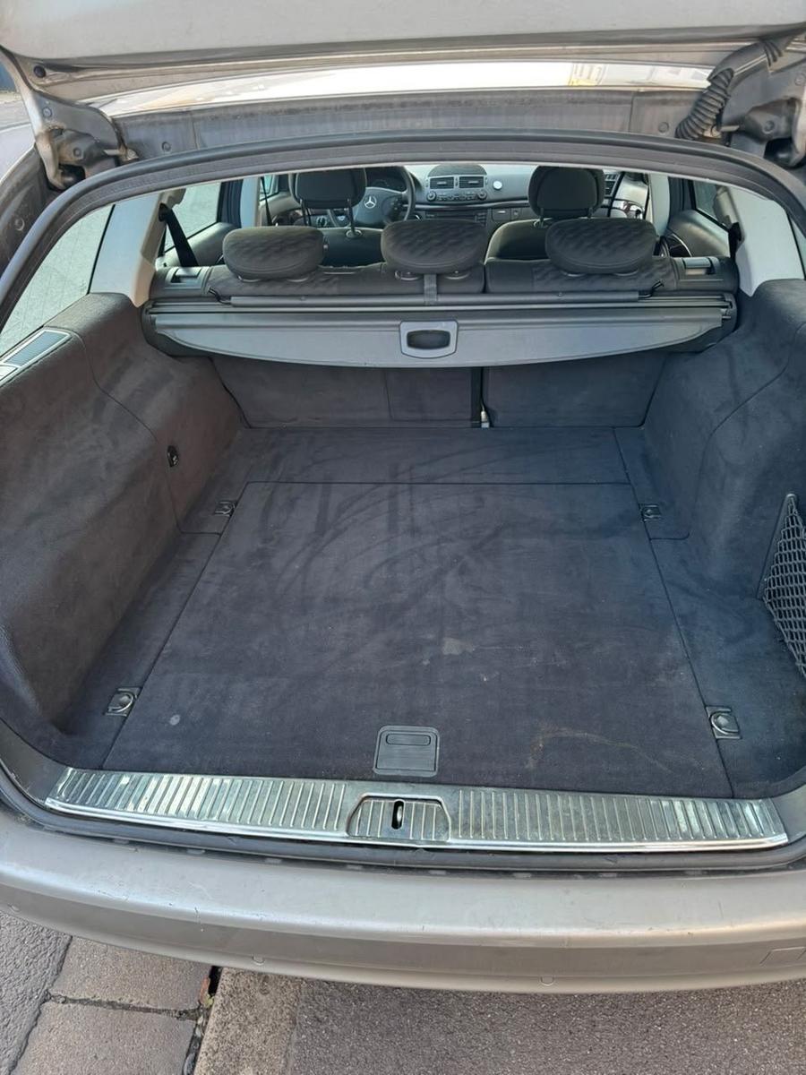 Mercedes-Benz E220 2004 — photo 7