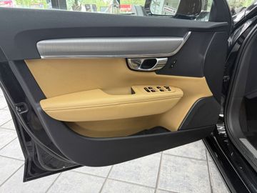 Volvo V90 - 11
