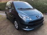 Peugeot 1007 Prémium 75 2-Tronic Premium - Peugeot 1007: Tronic