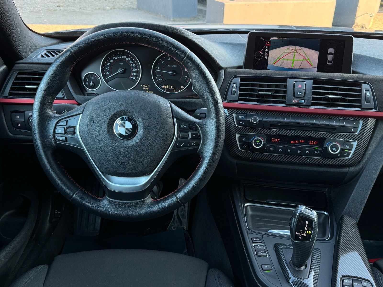 Fahrzeugabbildung BMW 420i Coupé Sport Line Carbon M-Spiegel Bi-Xenon