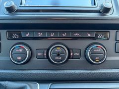 Fahrzeugabbildung Volkswagen T6 Multivan 150 PS 4MOTION NAVI KAMERA 3xKLIMA
