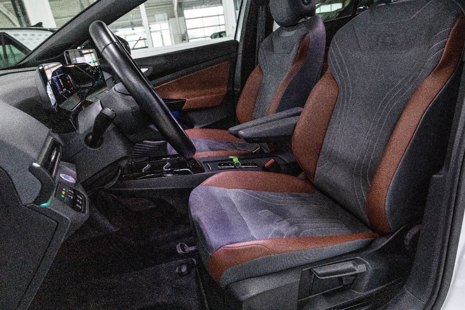 Fahrzeugabbildung Volkswagen ID.4 Pro Performance LED+NAVI+ACC+KAM+WÄRMEP+AHK