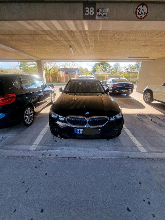 Image of BMW 320