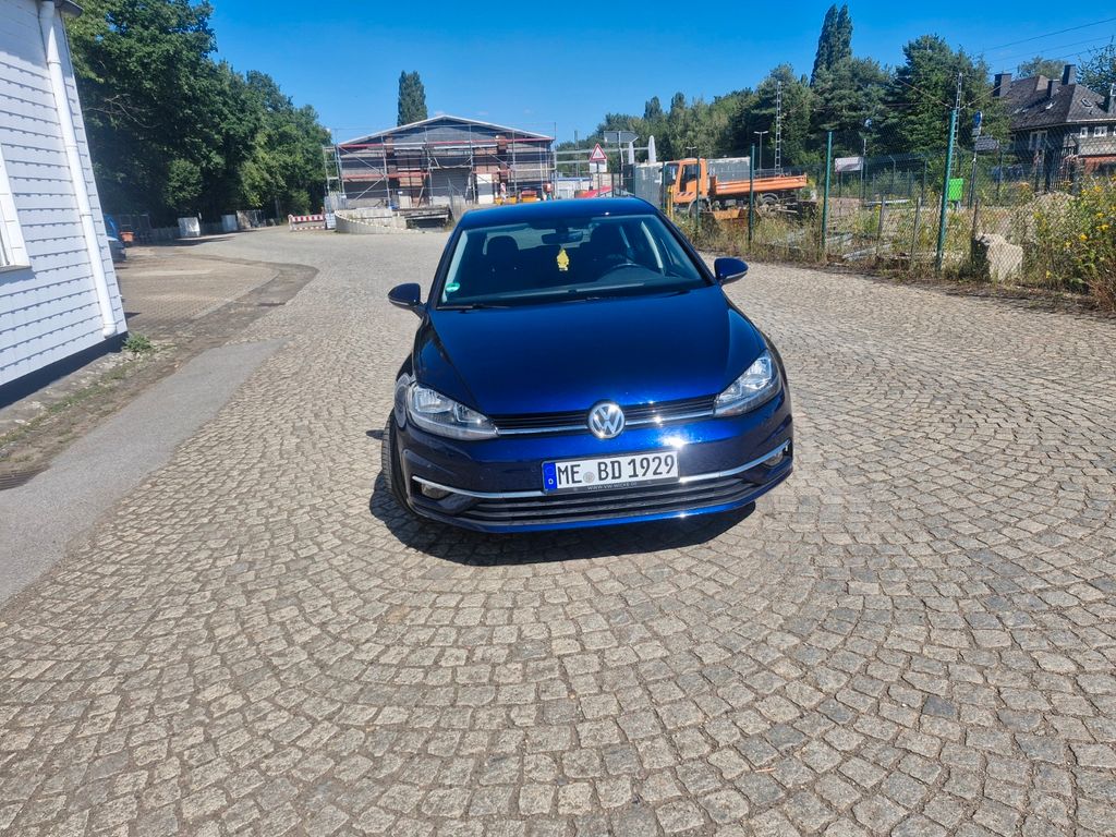 Image of Volkswagen Golf