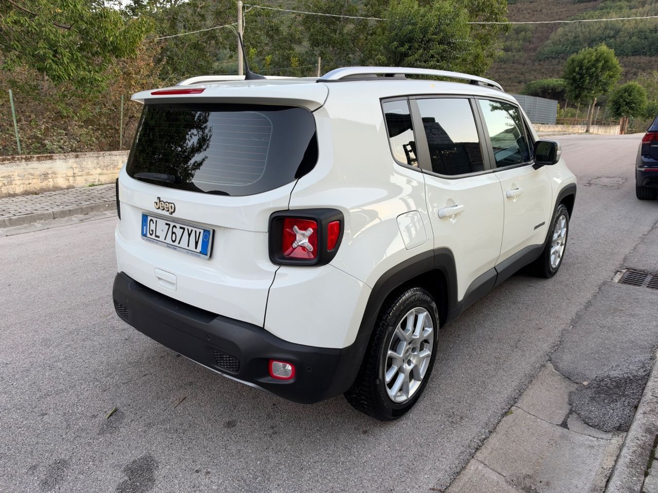 Jeep Renegade 1.6 Mjt 130 CV Limited 2023 imagem 3