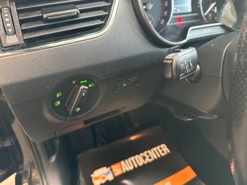 Skoda Octavia *2-ZONEN*SZHZ*NAVI*TEMPO*PDC*