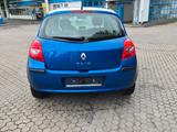 Renault Clio III Extreme - Renault Clio: Extreme
