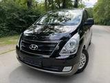 Hyundai H-1 Travel Comfort Automatik 8-Sitzer - Hyundai mit Diesel-Antrieb: Kleinbus