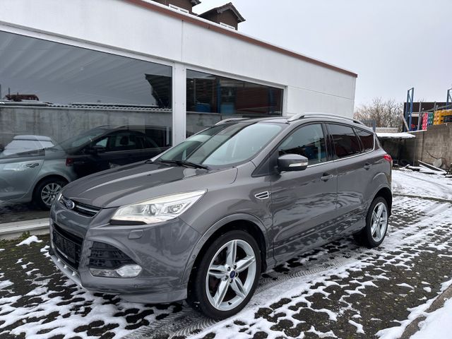 Ford Kuga / Individual / SYNC / 2.0 TDCi 4x4 / HU Neu