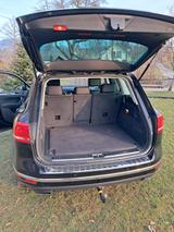 Volkswagen Touareg 3.0 V6 TDI SCR 150kW Tiptronic - - gebrauchte VW Touareg aus dem Jahr 2015