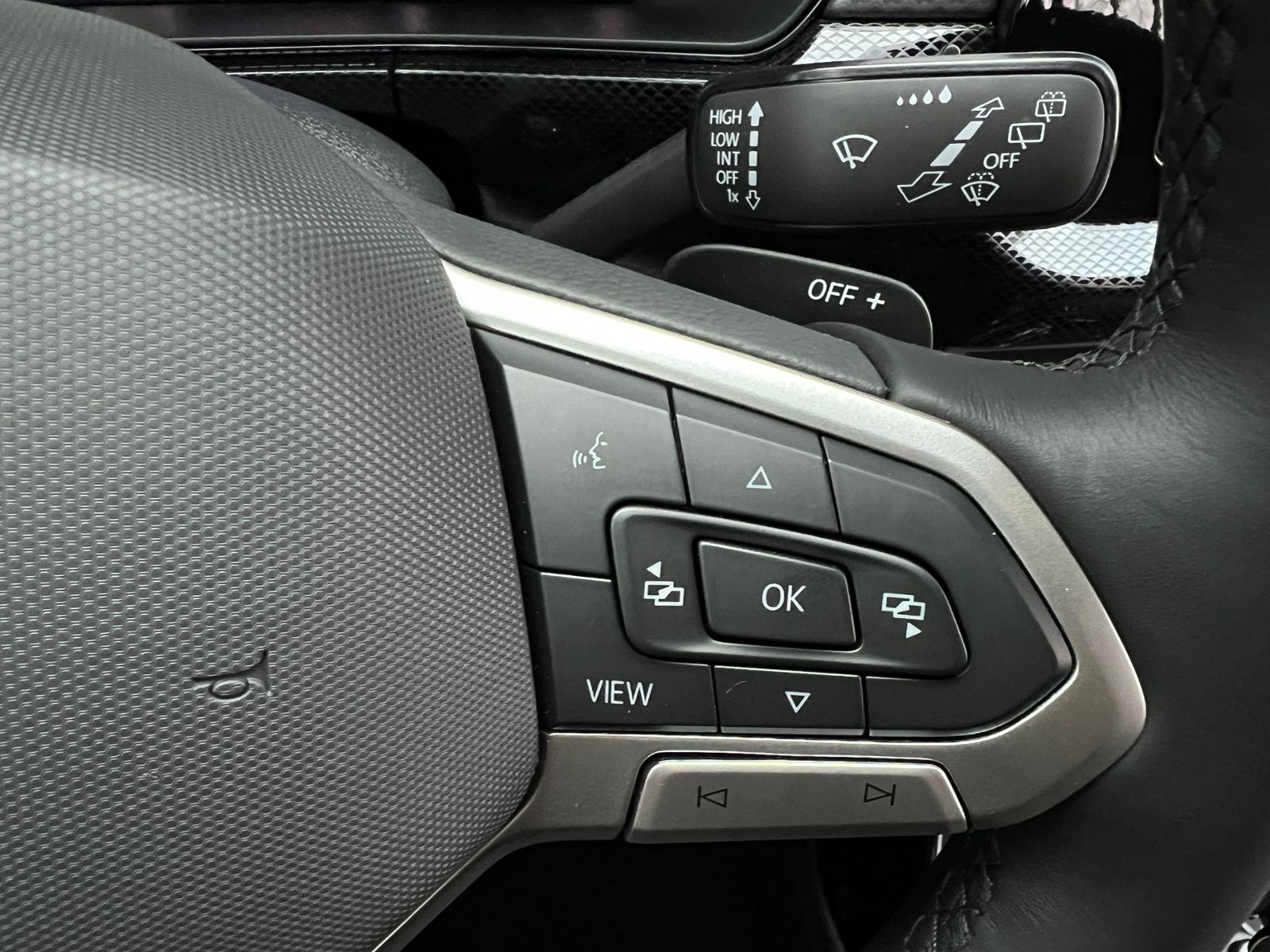 Fahrzeugabbildung Volkswagen T-Cross Life 1.0 TSI DSG *IQ.Light, ACC, App-Con