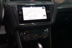 VW Tiguan 2.0 TDI Highline R-Line 4Motion | Pano VW Tiguan 2.0 TDI Highline R-Line 4Motion | Pano