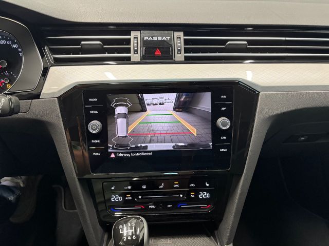 Passat Variant Business 1.5 TSI NAVI RFK LED ACC