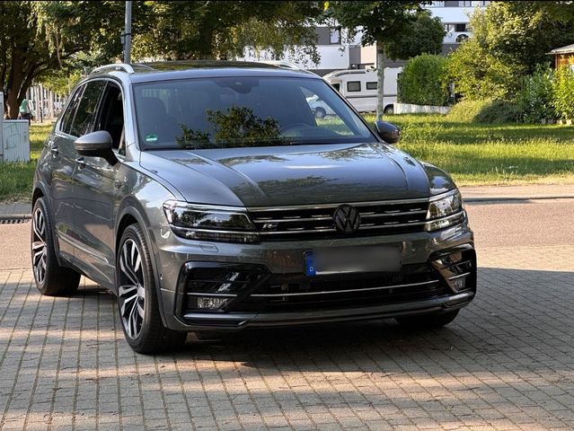 Volkswagen Tiguan 2.0  3 x R-Line