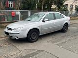 Ford Mondeo 2,0TDCi 85 kW Ghia - Ford Mondeo aus 2003 mit Diesel-Antrieb
