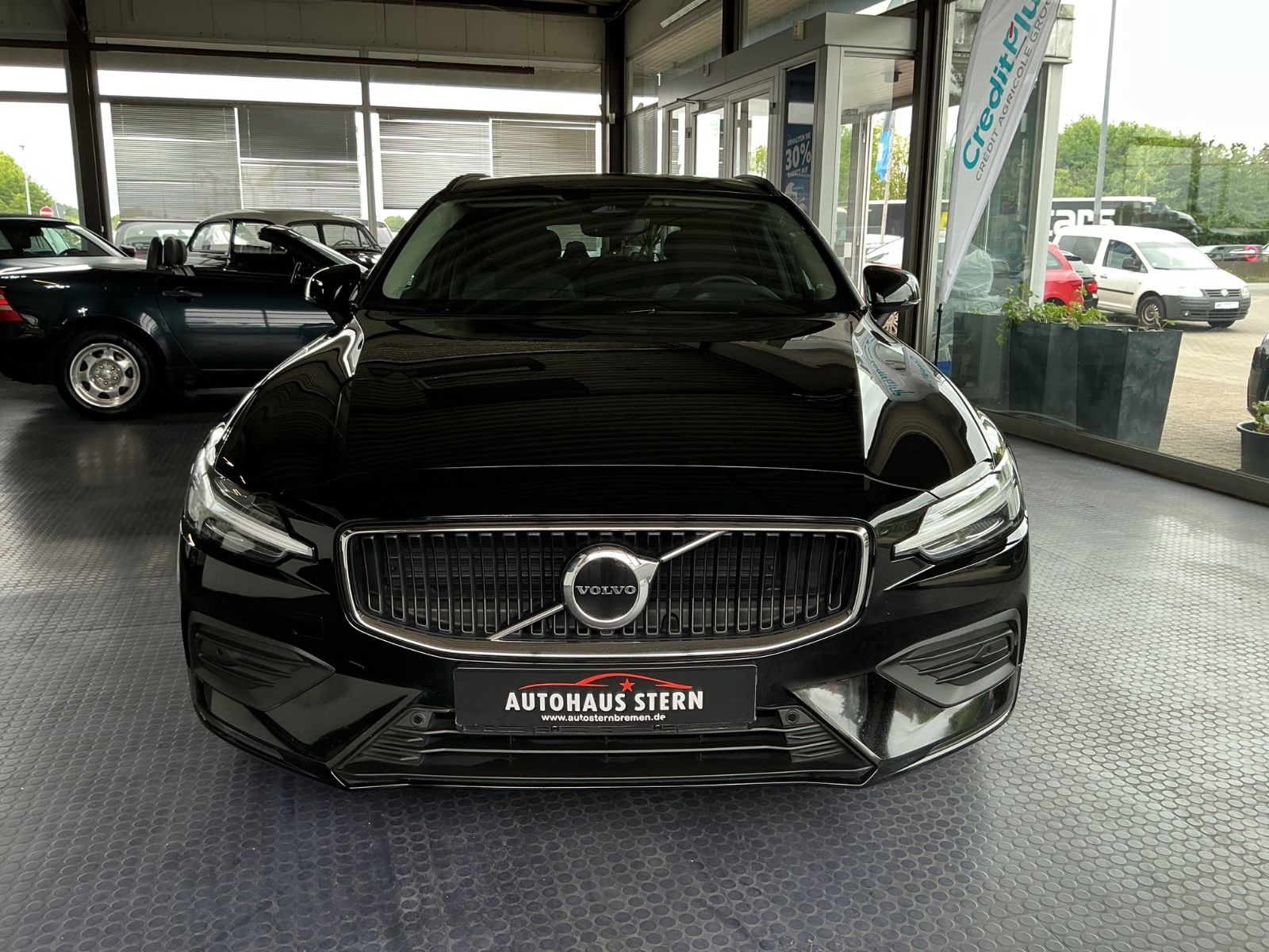 Volvo V60 Kombi Core * AHK * LED * Tempomat * Navi imagem 2