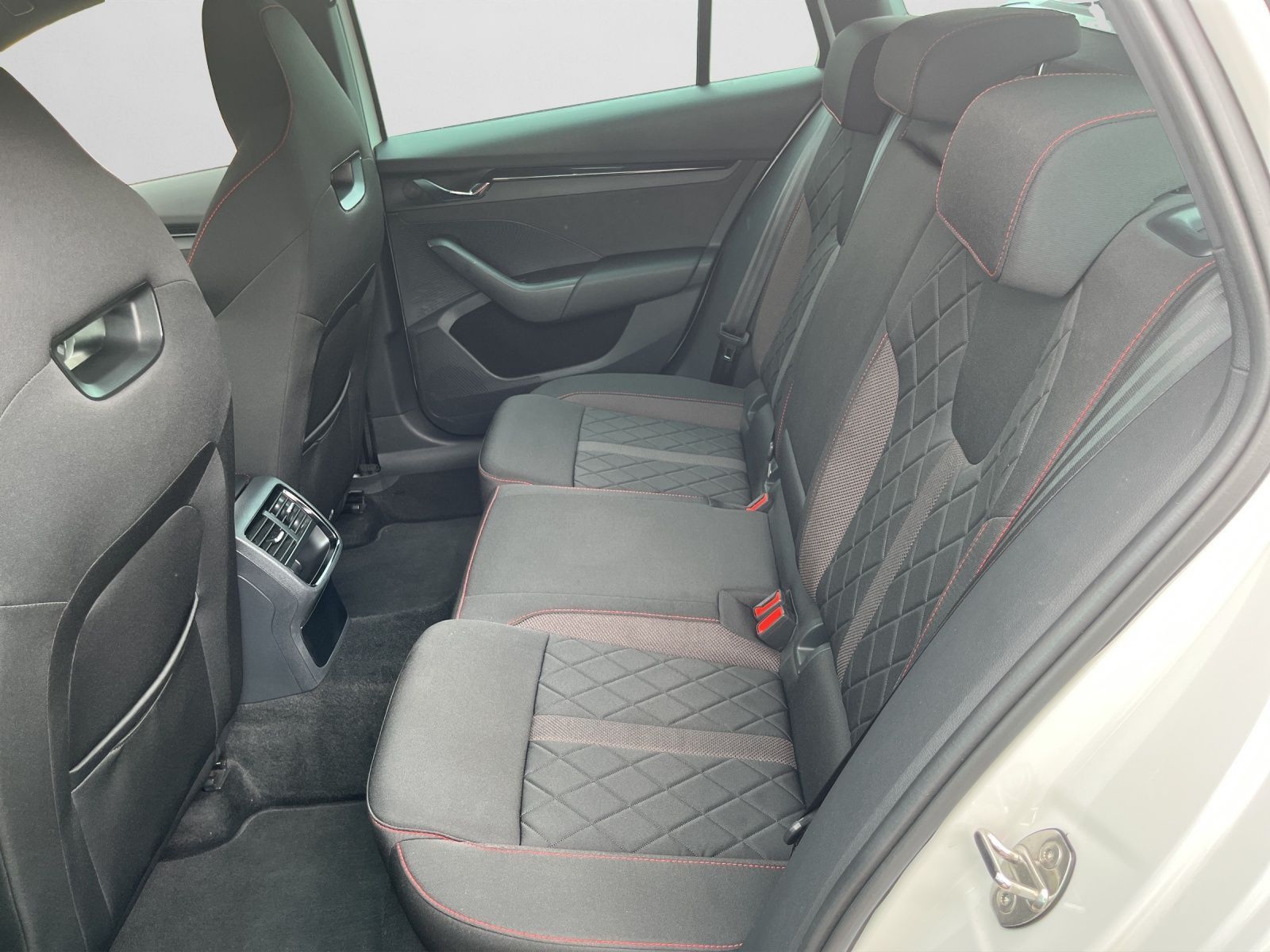 Skoda Octavia - Bild 15