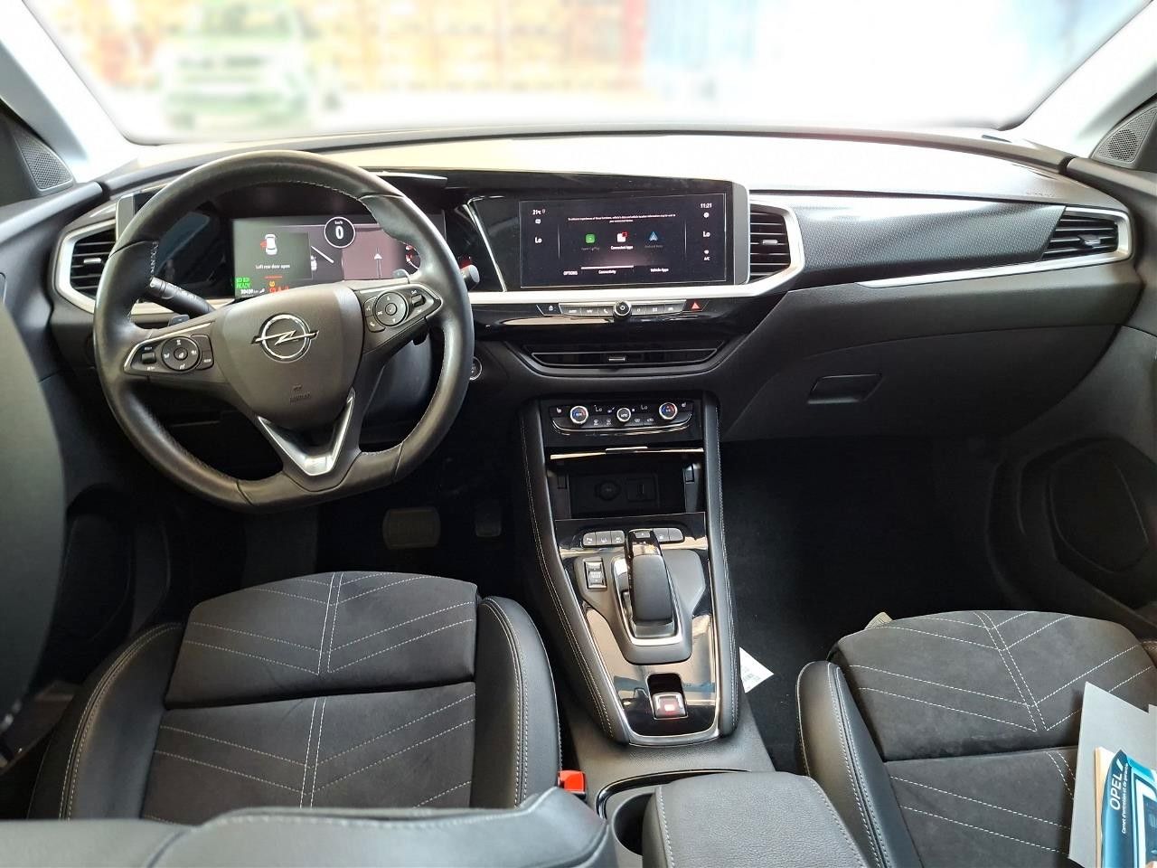 Fahrzeugabbildung Opel Grandland (X) ULTIMATE 4HYBRID NAVI/LED/SPORT/SH