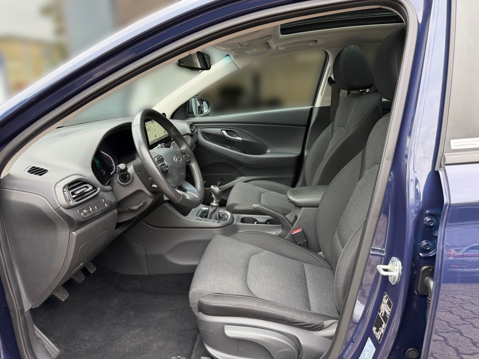 Fahrzeugabbildung Hyundai i30 1.5 T-GDI Intro Edition Navi LED Mild-Hybrid