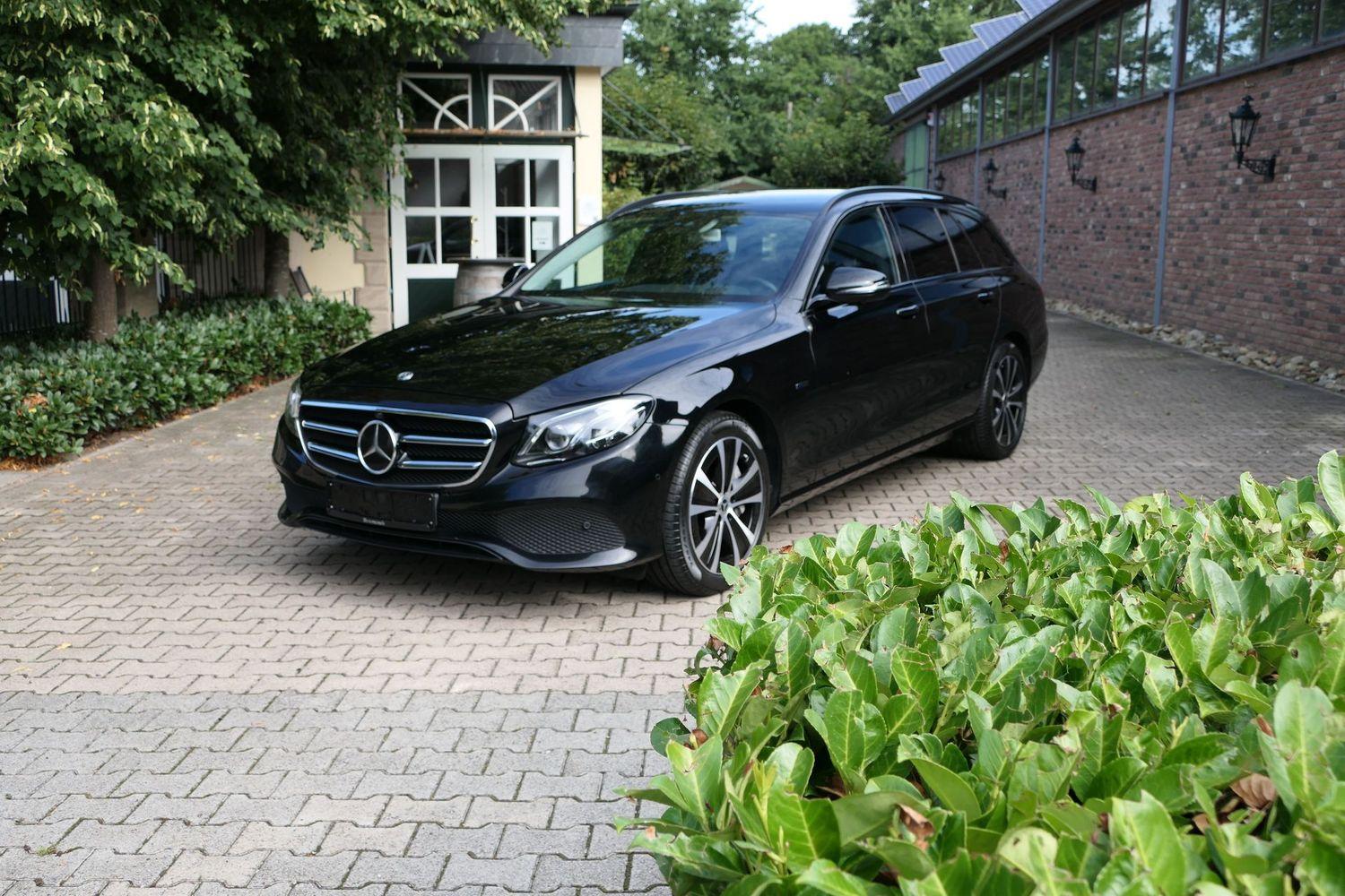 Mercedes-Benz E 300 E 300 de Avantgarde  Night-Paket, AHK