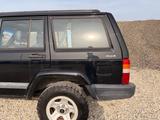 Jeep Cherokee XJ 2.5L 4x4 Benzin | 116.000km  - SUVs & Geländewagen aus dem Jahr 2000