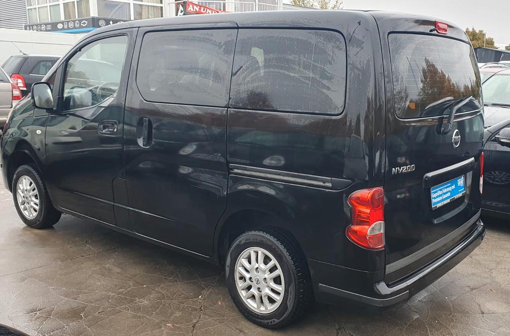Nissan NV200
