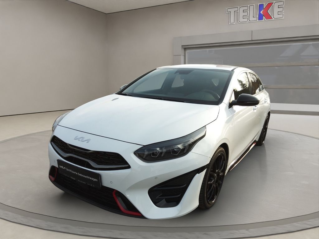 Kia pro cee'd / ProCeed