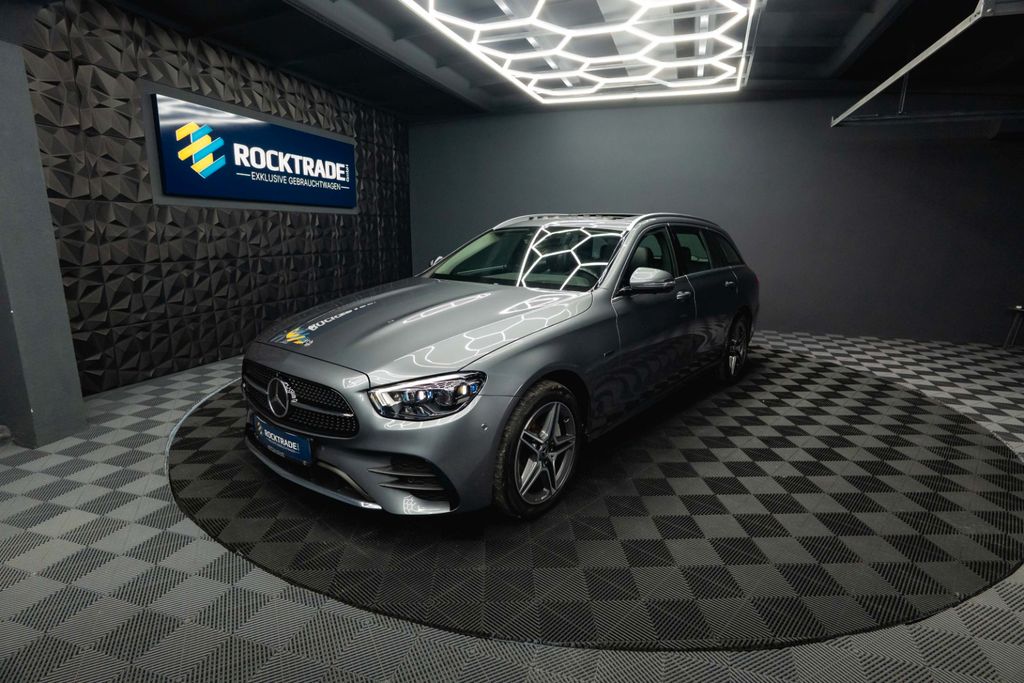 Image of Mercedes-Benz E 300