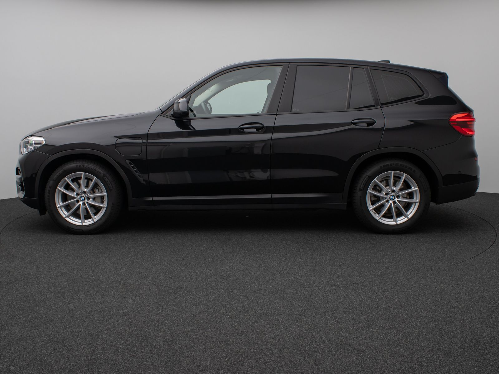 Fahrzeugabbildung BMW X3 xD30e 360° HUD DAB HiFi Leder Sport 18Zoll