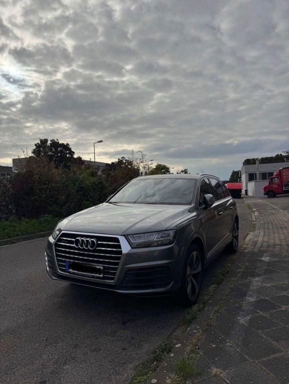 Image of Audi Q7