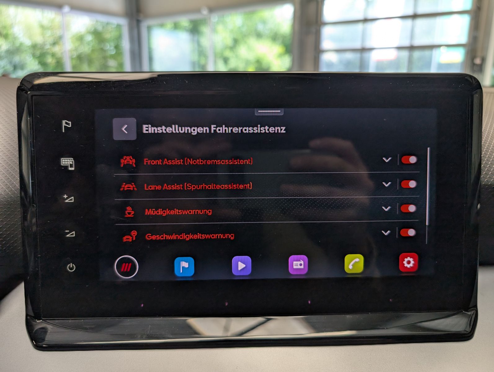 Fahrzeugabbildung SEAT Arona 1.0 TSI FR DSG LED Dinamica ACC AHK Kamera