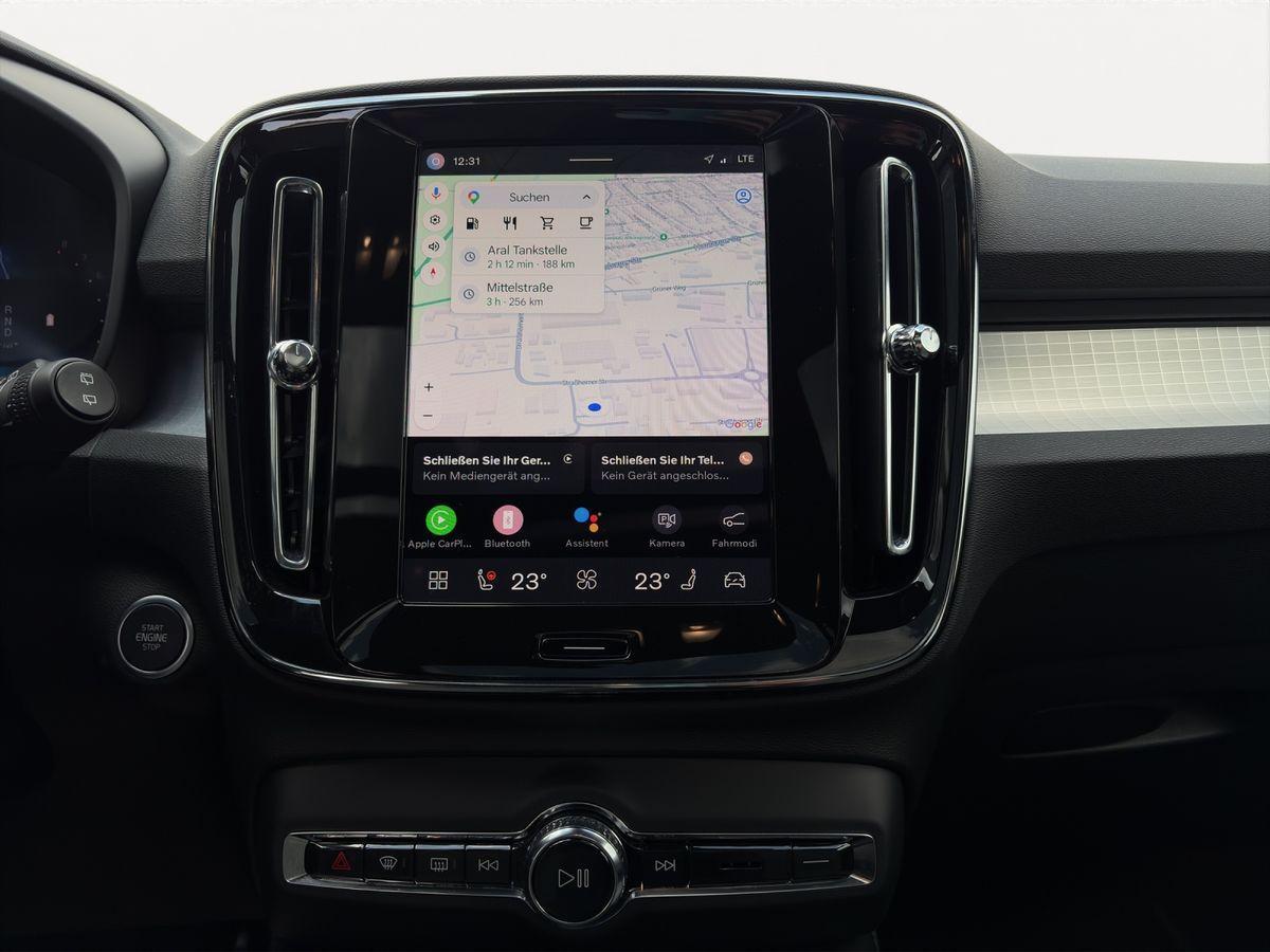 Volvo XC40 B3 Black Edition Plus 360° PANO AHK H/K 20"