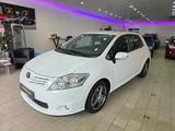 Toyota Auris Life+ 2.Hand 2.Zonenklima Pdc hinten - Toyota Auris: Weiß