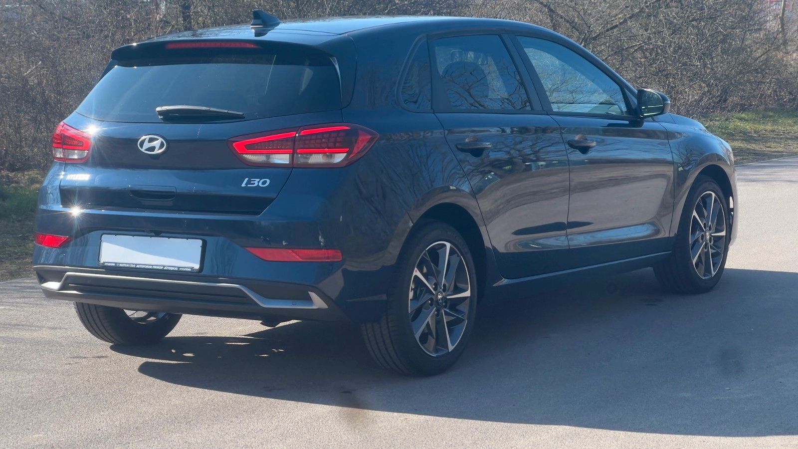 Fahrzeugabbildung Hyundai i30 1.0 T-GDI Advantage *Navi*CarPlay*RFK*LED*