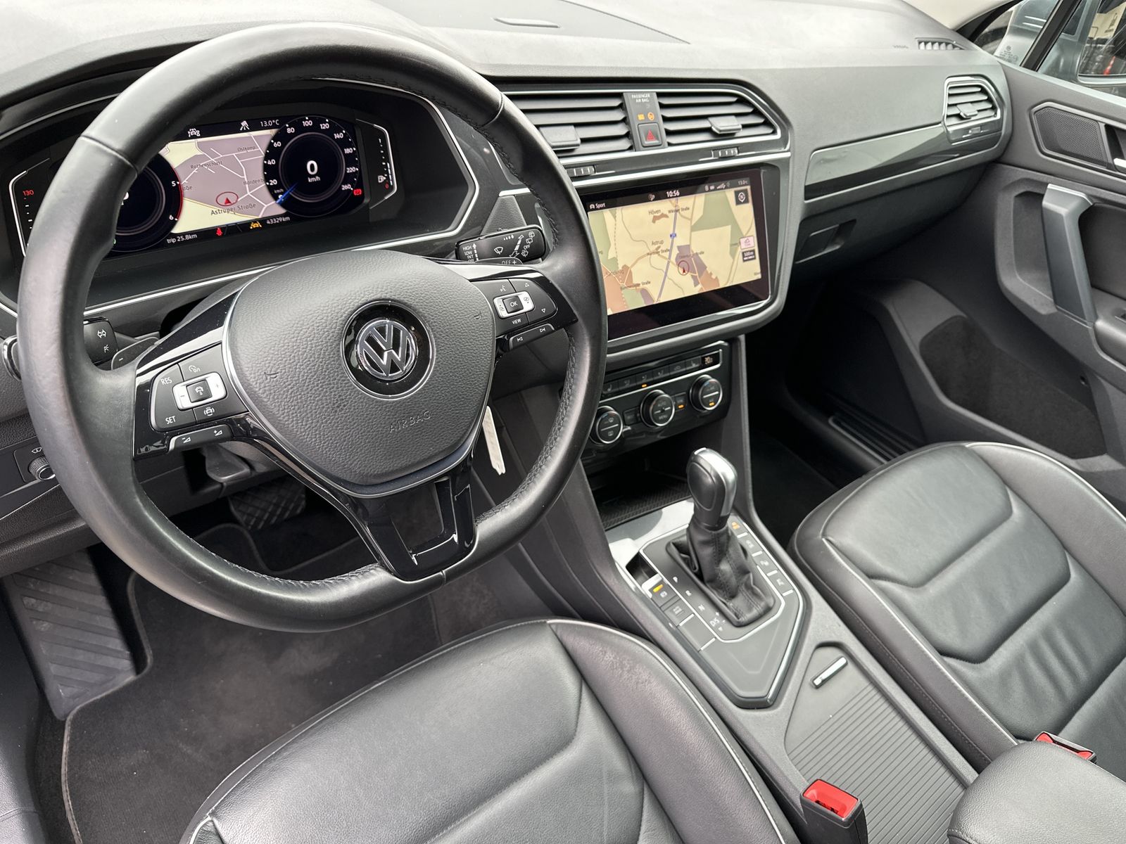 Fahrzeugabbildung Volkswagen Tiguan 2.0 TDI DSG HL NAV+LED+ACC+KAM+HUD+VC+PP