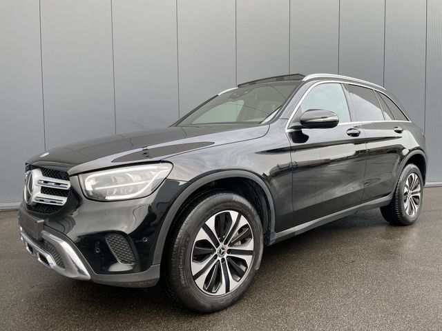 Mercedes-Benz GLC 300 de 4MATIC ACC IPAS PANO TPM TSR 18"